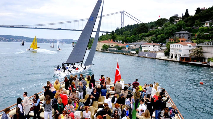 Тур на лодке по Стамбулу: